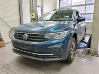 Gebraucht VW Tiguan Active 150 PS (110 kW) 2021 Nightshade blue metallic SUV