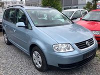 gebraucht VW Touran 1.6 .Top gepflegt. Scheckheft. Einparkhilfe