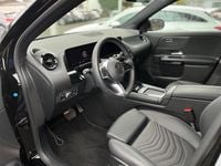 Gebraucht Mercedes GLA200 163 PS (119 kW) 2024 Schwarz SUV