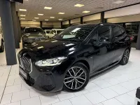 Gebraucht BMW 220 Active Tourer M Sport 170 PS (125 kW) 2022 Saphirschwarz Van / Kleinbus