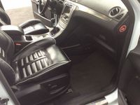 Gebraucht Ford S-MAX Titanium 175 PS (128 kW) 2009 Weiß Van / Kleinbus