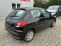 Gebraucht Peugeot 206 60 PS (44 kW) 2009 Lackierung schwarz perla nera/ Limousine