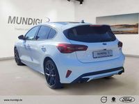 Używany Ford Focus ST 280 KM (205 kW) 2024 Biały Sedan/Limuzyna