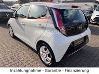 Gebraucht Toyota Aygo 69 PS (50 kW) 2017 Weiß Kleinwagen