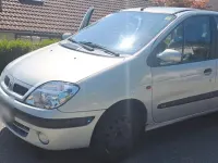 Gebraucht Renault Scénic 107 PS (78 kW) 2000 Silber Van / Kleinbus