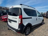 Gebraucht Dacia Dokker Stepway 95 PS (69 kW) 2019 Weiß Van / Kleinbus