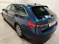 Gebraucht Skoda Superb Style 150 PS (110 kW) 2023 Blau Kombi