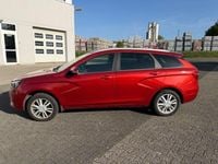 Second-hand Lada Vesta 106 CP (77 kW) 2018 Roșu Break