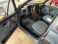 Second-hand VW Jetta 75 CP (55 kW) 1984 Berlinǎ