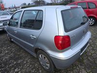 Gebraucht VW Polo 60 PS (44 kW) 2001 Grau Limousine
