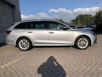 Gebraucht Skoda Octavia Style 150 PS (110 kW) 2020 Brilliantsilber metallic (metallic) Kombi