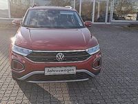 Gebraucht VW T-Roc Move 116 PS (85 kW) 2025 Rot SUV