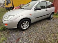 Gebraucht Ford Focus Futura 75 PS (55 kW) 1999 Grau Limousine