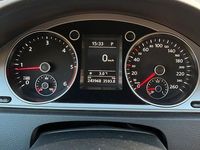 Gebraucht VW Passat Comfortline 140 PS (102 kW) 2013 Grau Limousine