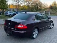 Gebraucht Skoda Superb 105 PS (77 kW) 2010 Rot Limousine