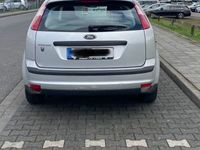 gebraucht Ford Focus 1.6 16V Ambiente