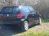 Gebraucht VW Polo 50 PS (36 kW) 2000 Schwarz Limousine