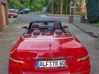 Gebraucht Mercedes E200 Elegance 184 PS (135 kW) 2011 Rot Cabrio
