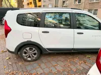 Gebraucht Dacia Lodgy Stepway 115 PS (84 kW) 2016 Weiß Van / Kleinbus