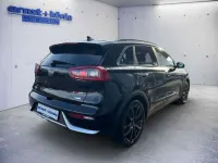 Gebraucht Kia Niro Spirit 141 PS (103 kW) 2017 (abp) aurora black pearl p SUV