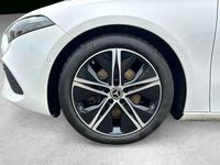 Gebraucht Mercedes A220 190 PS (139 kW) 2023 Unilack polarweiß Limousine