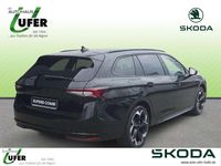 Neu Skoda Superb SportLine 150 PS (110 kW) 2026 Ebony schwarz metallic Kombi