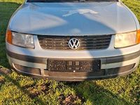 Gebraucht VW Passat Basis 101 PS (74 kW) 1996 Silber Limousine