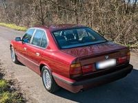 Gebraucht BMW 518 116 PS (85 kW) 1995 Rot Limousine