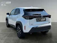 Gebraucht Toyota Yaris Cross Team 116 PS (85 kW) 2023 Weiß SUV