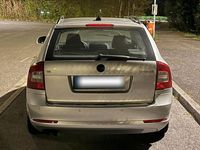 Gebraucht Skoda Octavia Ambiente 122 PS (89 kW) 2011 Silber Kombi