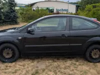 Gebraucht Ford Focus 101 PS (74 kW) 2005 Schwarz Kleinwagen