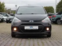 Gebraucht Hyundai i10 Classic 67 PS (49 kW) 2016 Schwarz Kleinwagen