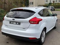 Gebraucht Ford Focus 101 PS (74 kW) 2018 Weiß Limousine