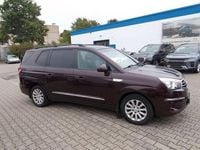 Gebraucht Ssangyong (KGM) Rodius Sapphire 155 PS (114 kW) 2015 Rot Van / Kleinbus