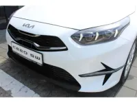 Używany Kia Ceed LX 160 KM (117 kW) 2023 Biały Hatchback