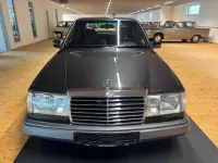 Gebraucht Mercedes E400 Sportline 279 PS (205 kW) 1992 Schwarz Limousine