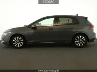 Usata VW Golf VIII Active 150 CV (110 kW) 2023 Grigio Berlina
