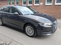 Gebraucht Audi A3 125 PS (91 kW) 2014 Andere farben Limousine