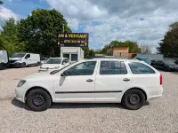 Używany Skoda Octavia 105 KM (77 kW) 2012 Biały Sedan/Limuzyna