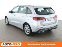 Gebraucht Mercedes B200 Progressive 163 PS (119 kW) 2020 Grau Kleinwagen