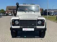 Gebraucht Land Rover Defender 122 PS (89 kW) 2010 Weiß Kombi