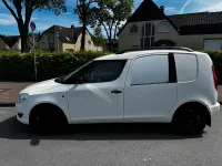 Gebraucht Skoda Roomster 90 PS (66 kW) 2013 Weiß Van / Kleinbus