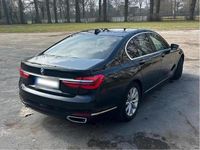 Second-hand BMW 730 265 CP (194 kW) 2017 Negru Berlinǎ