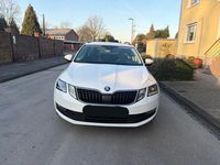 Gebraucht Skoda Octavia Soleil 120 PS (88 kW) 2019 Weiß Kombi