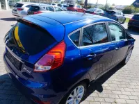 Gebraucht Ford Fiesta Titanium 92 PS (67 kW) 2015 Indic blau met. (metallic) Kleinwagen