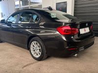 Gebraucht BMW 318 Advantage 150 PS (110 kW) 2015 Braun Limousine