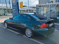 Gebraucht BMW 320 163 PS (119 kW) 2011 Schwarz Limousine