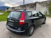 gebraucht Hyundai i30 CW 1.6 CRDi 66 kW Classic KLIMA