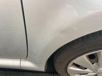 Gebraucht Toyota Aygo 68 PS (50 kW) 2012 Silber Kleinwagen