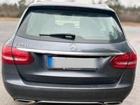 Gebraucht Mercedes C250 211 PS (155 kW) 2015 Grau Kombi